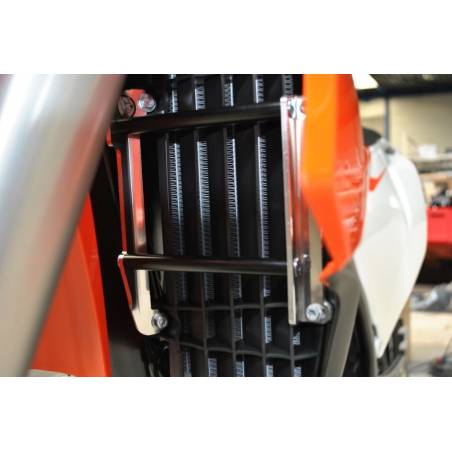 AX1449 Protections radiators AXP HUSQVARNA 501 FE 2018-2020 Black  AXP Racing