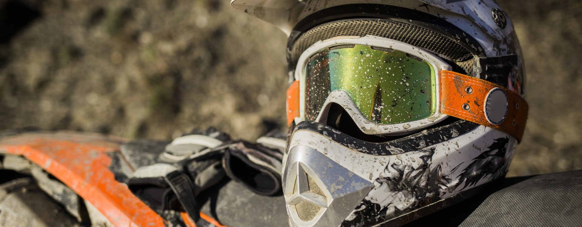Enduro- und Motocross-Helme: Das richtige Modell finden